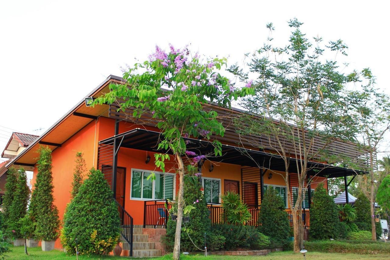 Navy Sisatchanalai Ban Nong Chang Exterior foto
